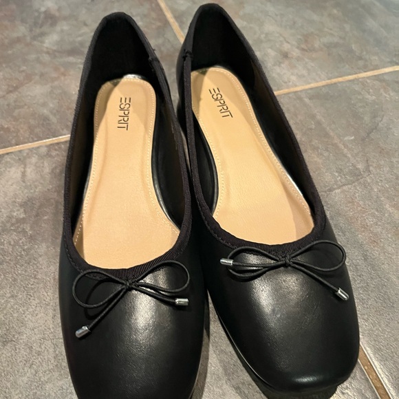 NWT Esprit Black Women's Ballet Flats - Picture 1 of 7